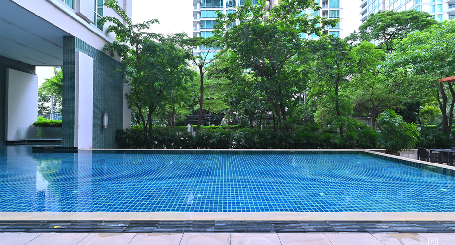 For sale 1 bed condo in Pathum Wan, Bangkok