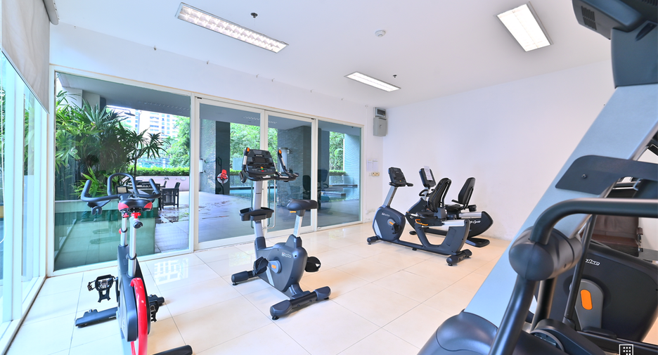 For sale 1 bed condo in Pathum Wan, Bangkok