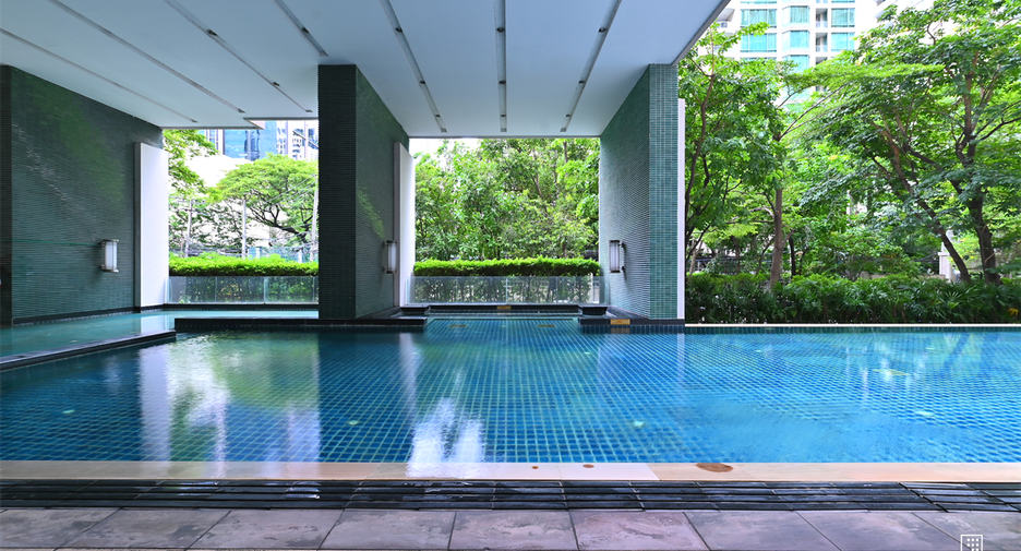 For sale 1 bed condo in Pathum Wan, Bangkok