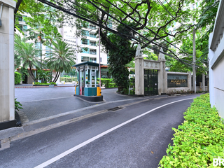 For sale 1 bed condo in Pathum Wan, Bangkok