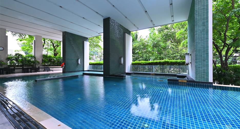For sale 1 bed condo in Pathum Wan, Bangkok