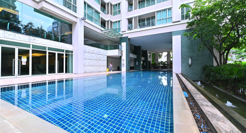 For sale 1 bed condo in Pathum Wan, Bangkok