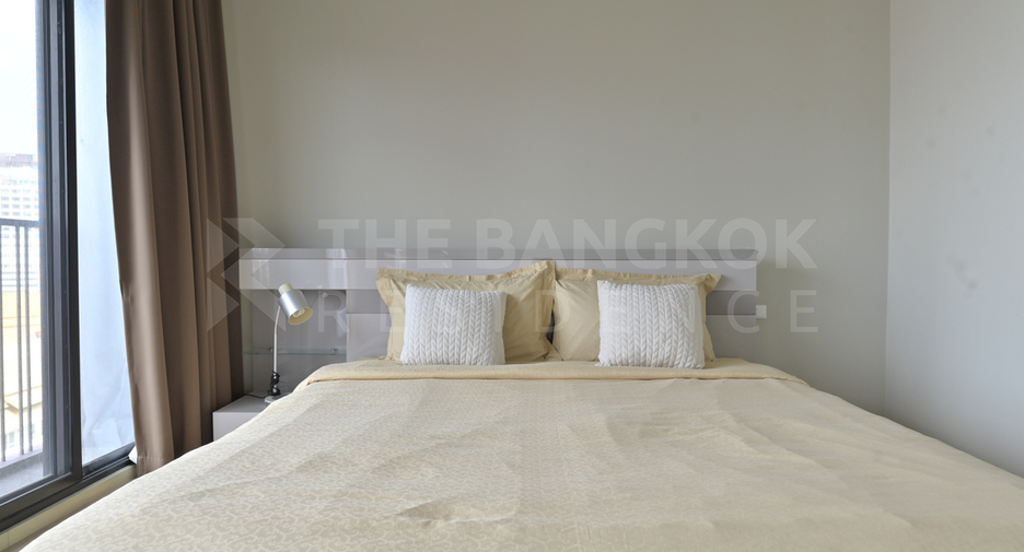For sale 1 bed condo in Khlong Toei, Bangkok