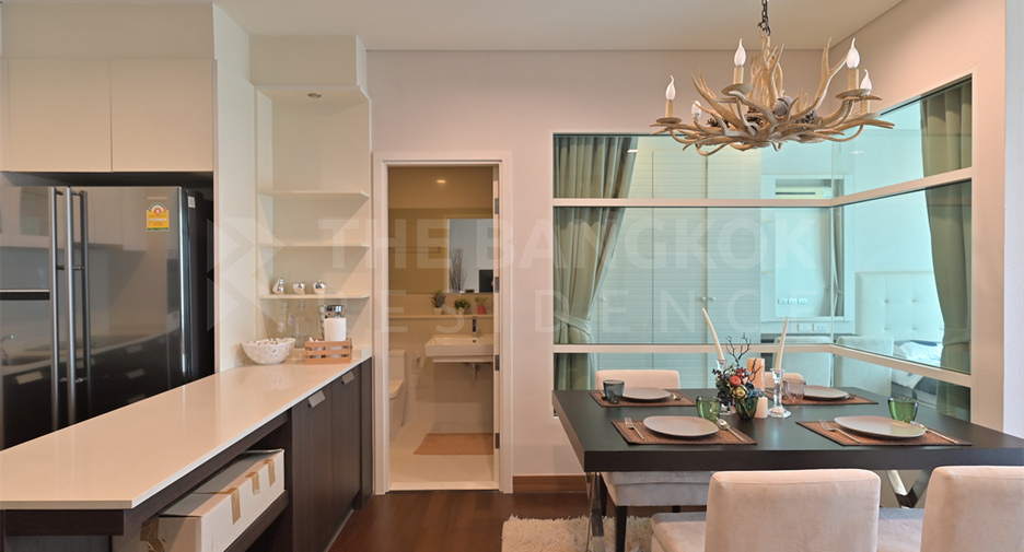 À vendre 2 chambres condo à Watthana, Bangkok
