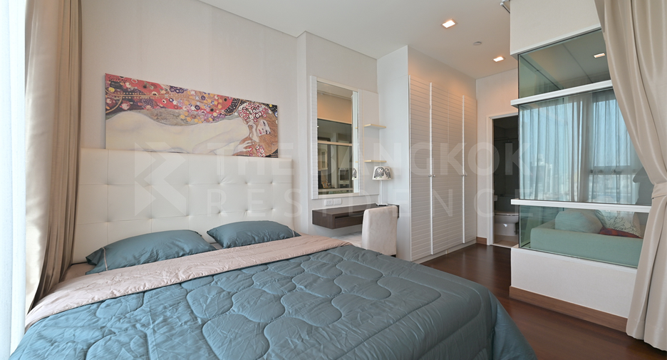 À vendre 2 chambres condo à Watthana, Bangkok