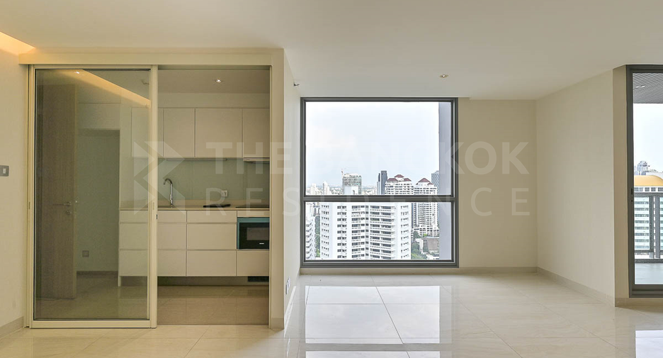 For sale 3 bedrooms condo in Watthana, Bangkok