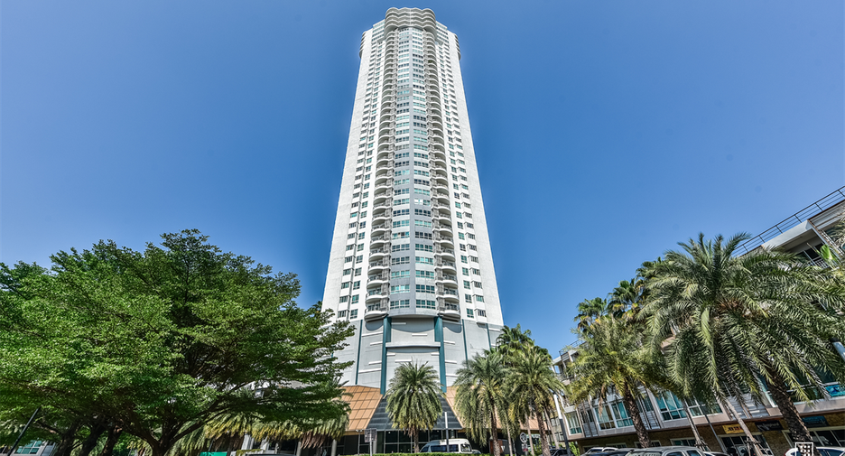 Wohnung zum Kauf mit 3 Zimmer in Yan Nawa, Bangkok