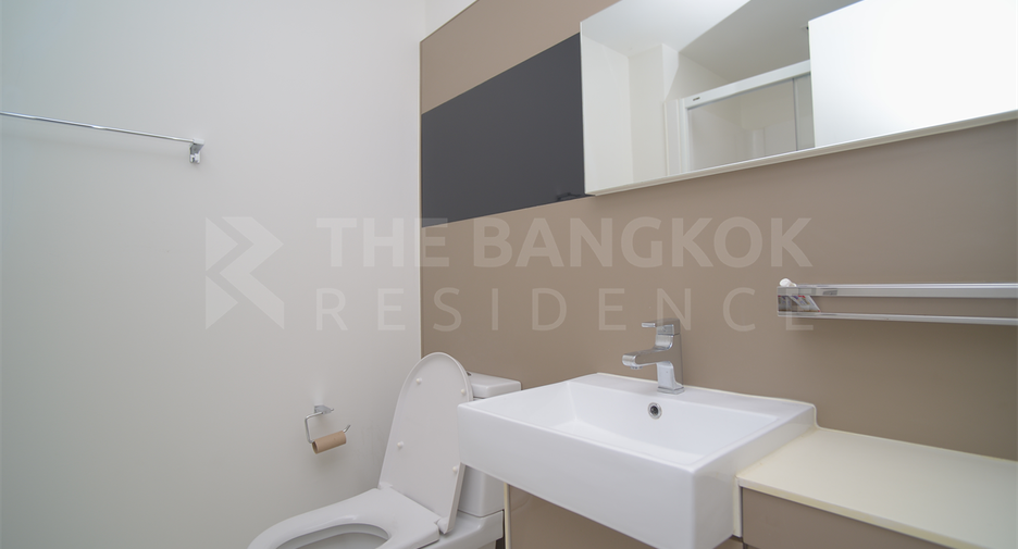 For sale 2 bedrooms condo in Thon Buri, Bangkok
