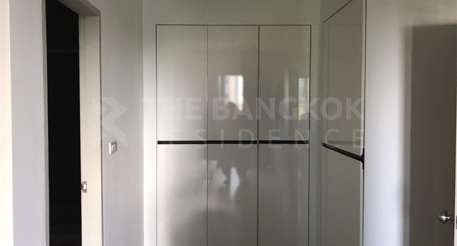 For sale 1 bed condo in Watthana, Bangkok