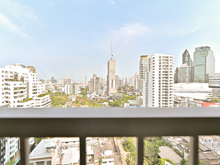 À vendre 3 chambres condo à Watthana, Bangkok