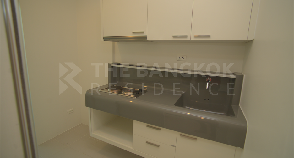For sale 1 bed condo in Khlong San, Bangkok