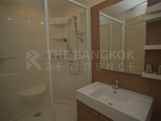 Продажа 1 кровать кондо в Кхлонг Сан, Бангкок