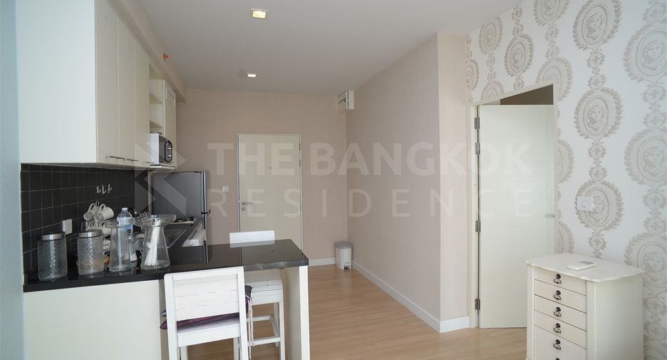 For sale 1 bed condo in Sathon, Bangkok