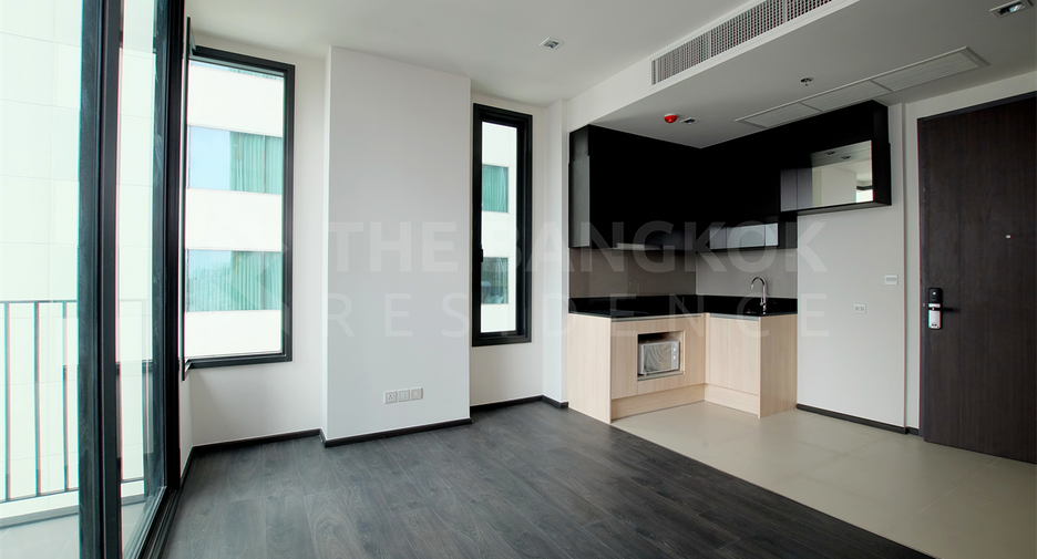 For sale 1 bed condo in Khlong Toei, Bangkok