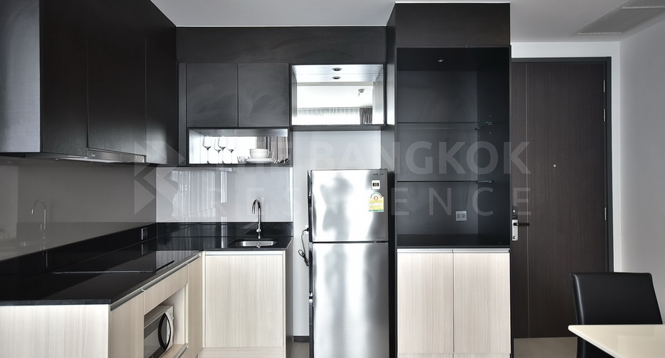 For sale 1 bed condo in Khlong Toei, Bangkok