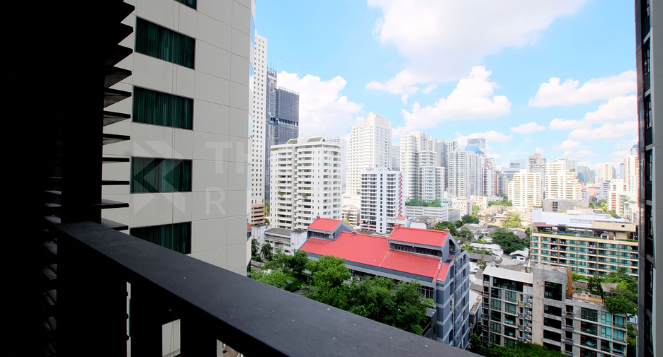 For sale 1 Beds condo in Khlong Toei, Bangkok