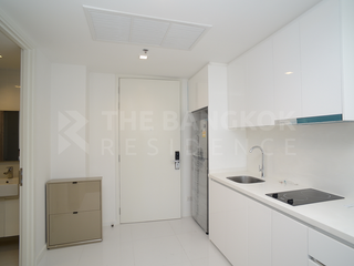 À vendre 1 chambre condo à Sathon, Bangkok