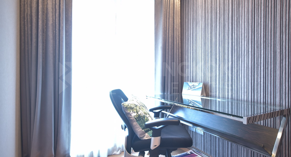 For sale 1 bed condo in Khlong Toei, Bangkok