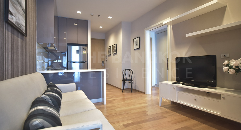 For sale 1 bed condo in Khlong Toei, Bangkok