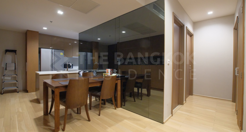 À vendre 2 chambres condo à Khlong Toei, Bangkok