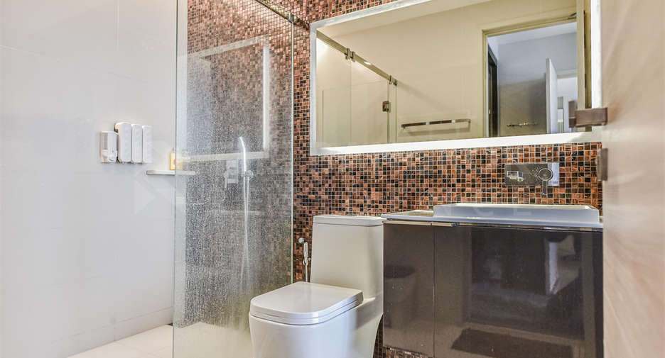For sale 2 bedrooms condo in Sathon, Bangkok