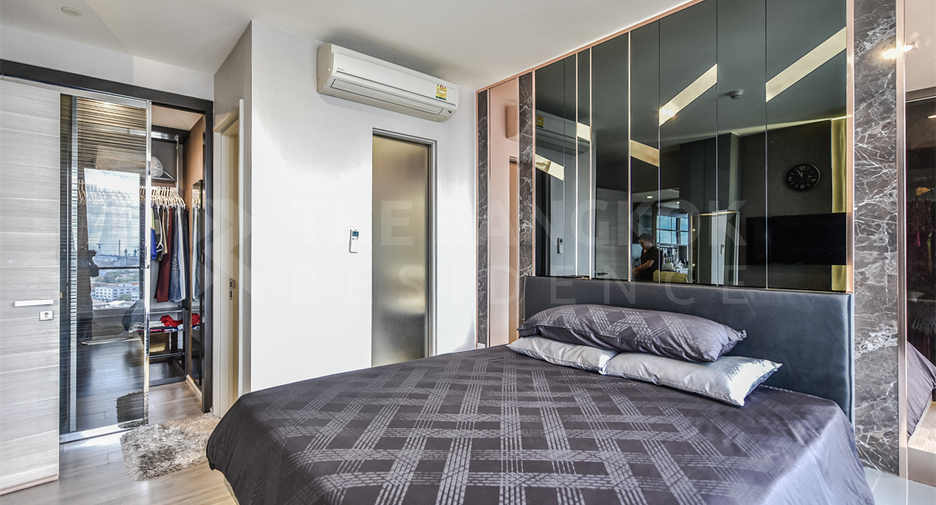 For sale 2 bedrooms condo in Sathon, Bangkok