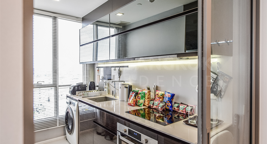 For sale 2 bedrooms condo in Sathon, Bangkok