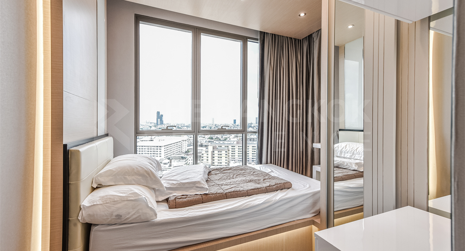 For sale 2 bedrooms condo in Sathon, Bangkok