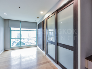 À vendre 4 chambres condo à Bang Kho Laem, Bangkok