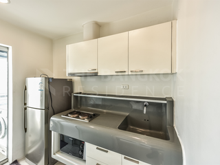 Продажа 1 кровать кондо в Кхлонг Сан, Бангкок
