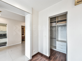 Продажа 1 кровать кондо в Кхлонг Сан, Бангкок