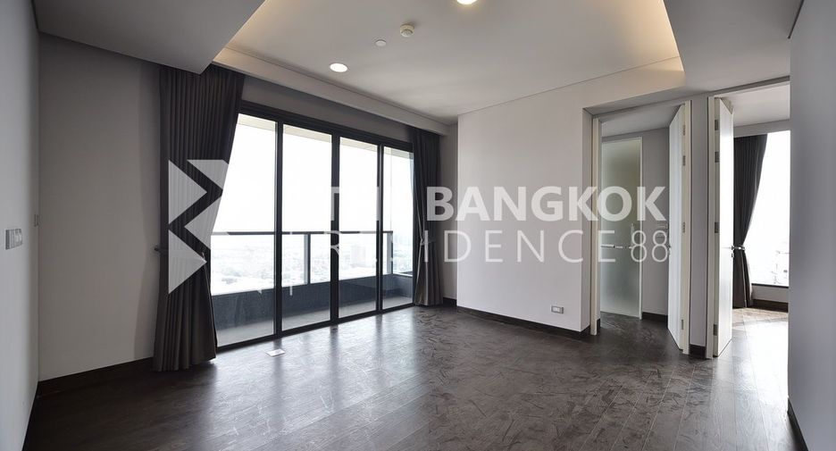 For sale 2 bedrooms condo in Khlong Toei, Bangkok