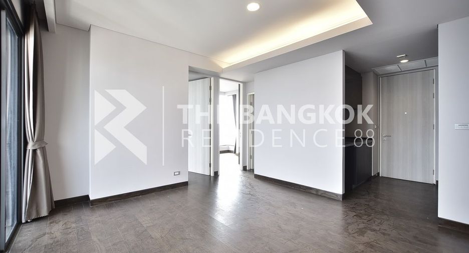 For sale 2 bedrooms condo in Khlong Toei, Bangkok