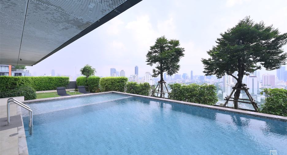 À vendre 2 chambres condo à Watthana, Bangkok