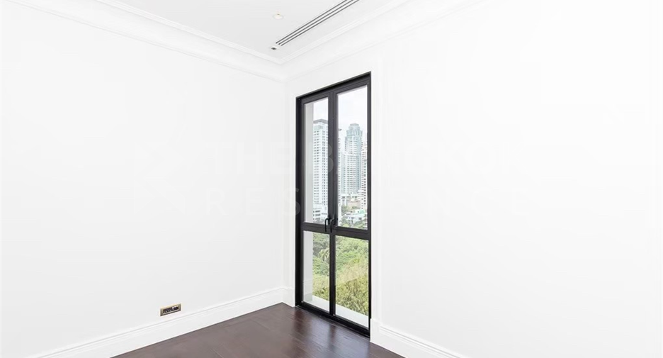 For sale 2 bedrooms condo in Pathum Wan, Bangkok
