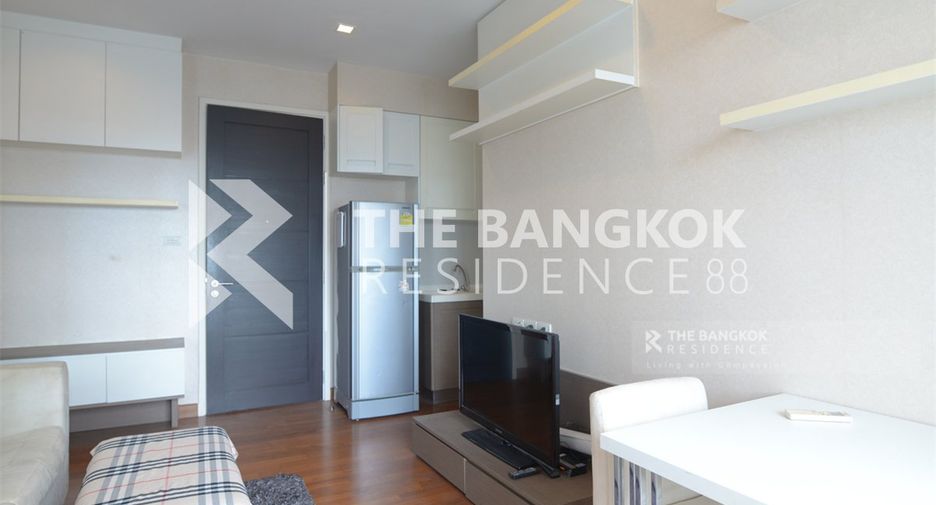 For sale 1 bed condo in Sathon, Bangkok