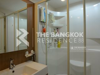 出售 1 卧室 公寓 在 Khlong San, 曼谷