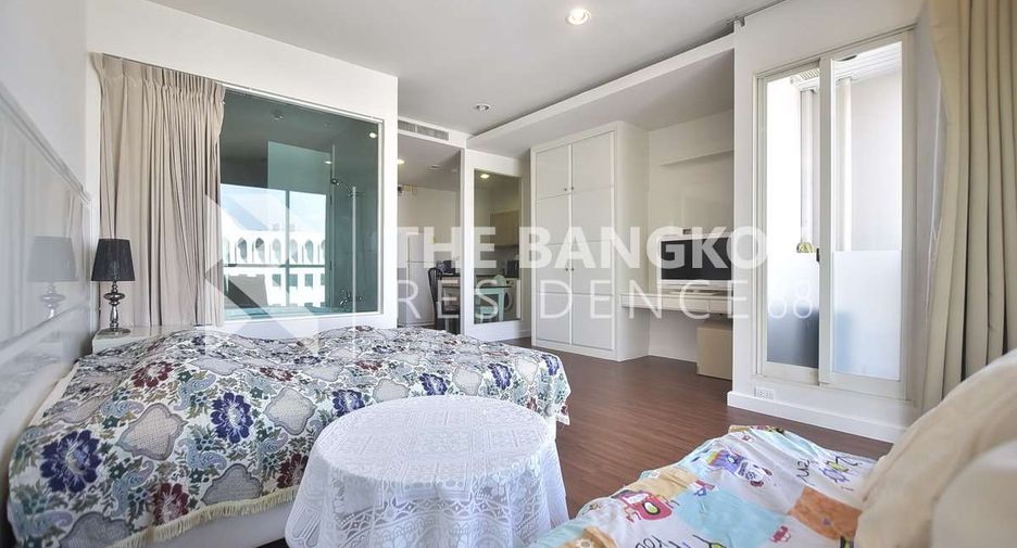 For sale 1 bed condo in Pathum Wan, Bangkok