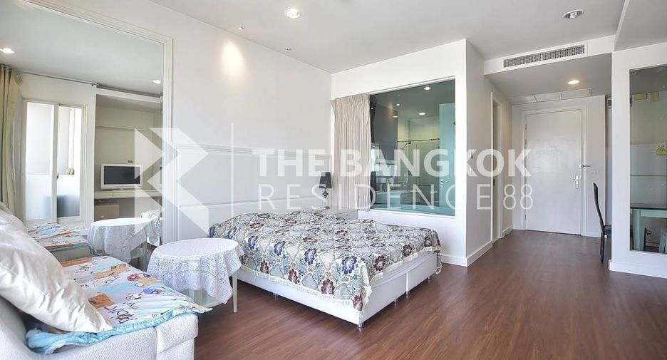 For sale 1 bed condo in Pathum Wan, Bangkok