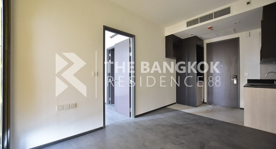 For sale 1 bed condo in Khlong Toei, Bangkok