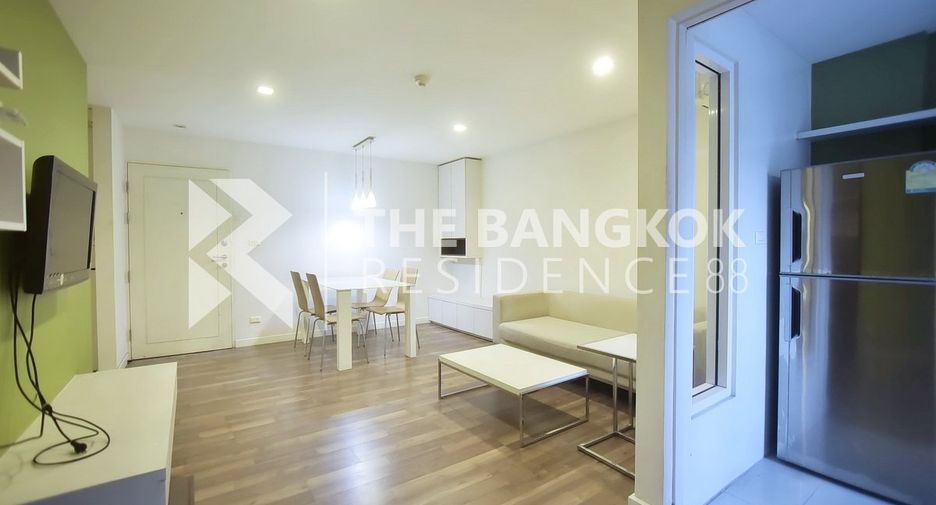 For sale 2 bedrooms condo in Phra Khanong, Bangkok