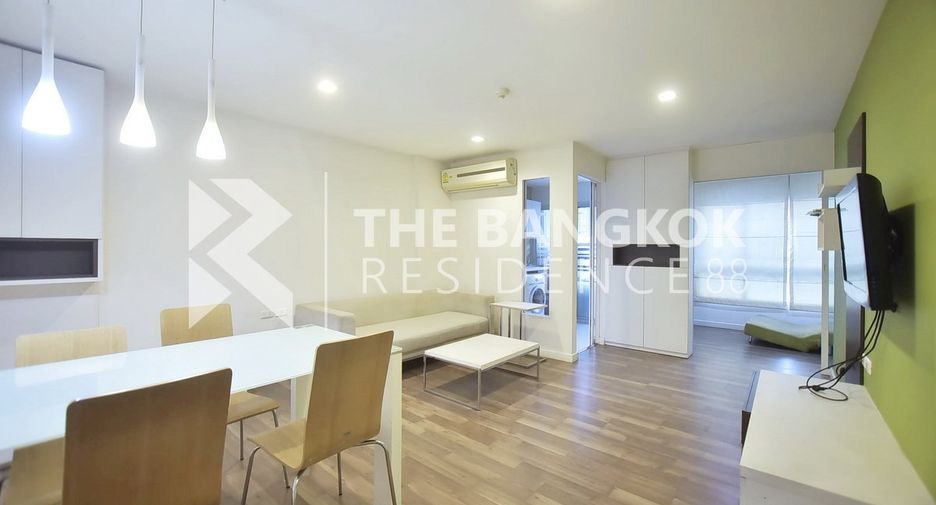 For sale 2 bedrooms condo in Phra Khanong, Bangkok