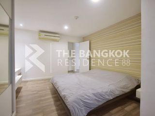 À vendre 2 chambres condo à Phra Khanong, Bangkok