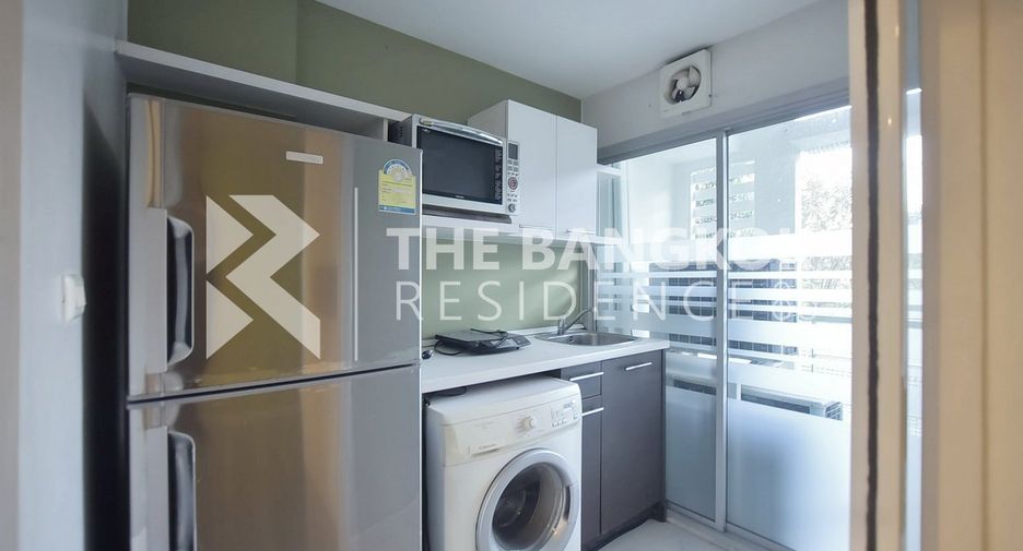 For sale 2 bedrooms condo in Phra Khanong, Bangkok