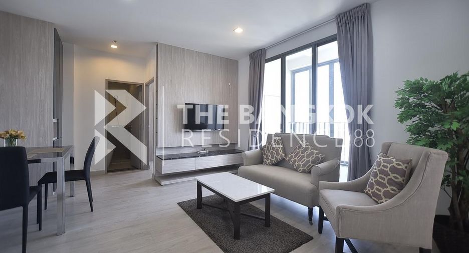 Condo en venta de 2 habitaciones en Phra Khanong, Bangkok