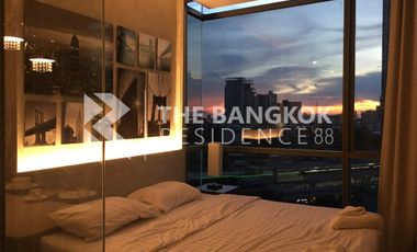 For sale 1 bed condo in Khlong Toei, Bangkok