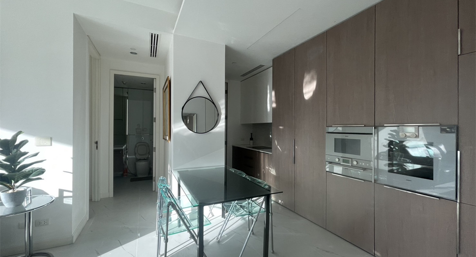 Wohnung zur Miete mit 2 Zimmer in Pathum Wan, Bangkok