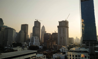 Wohnung zur Miete mit 2 Zimmer in Pathum Wan, Bangkok
