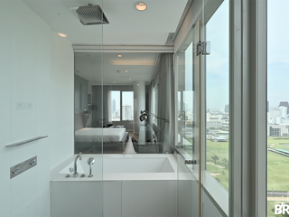 For rent 3 bedrooms condo in Pathum Wan, Bangkok