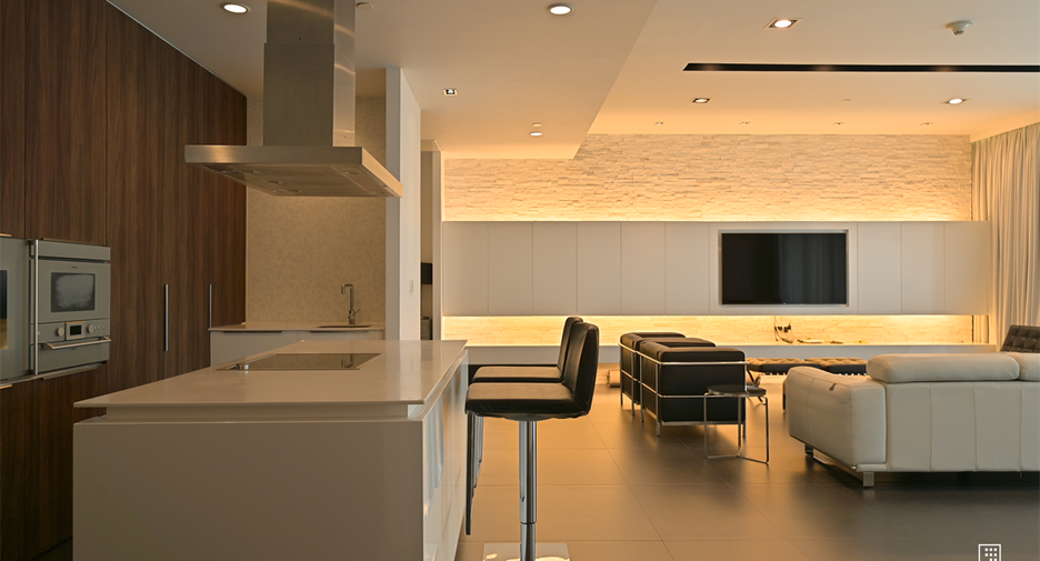 For rent 3 bedrooms condo in Pathum Wan, Bangkok